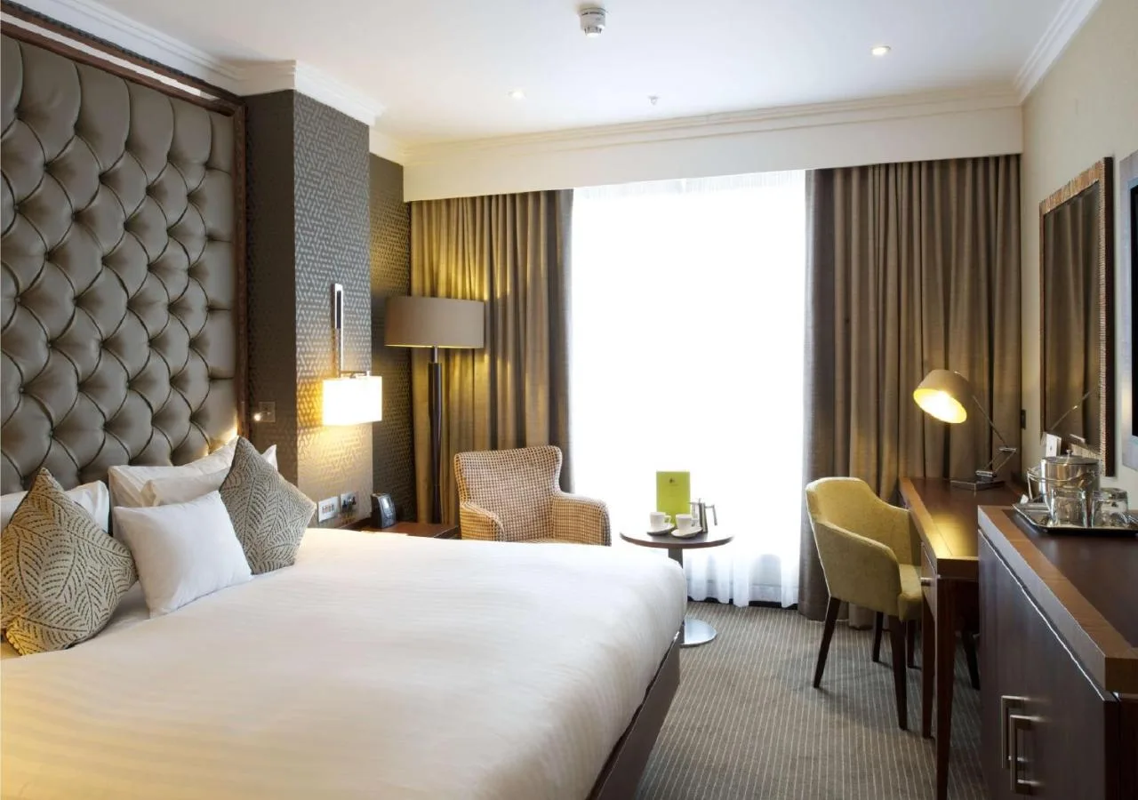 Premium King Room